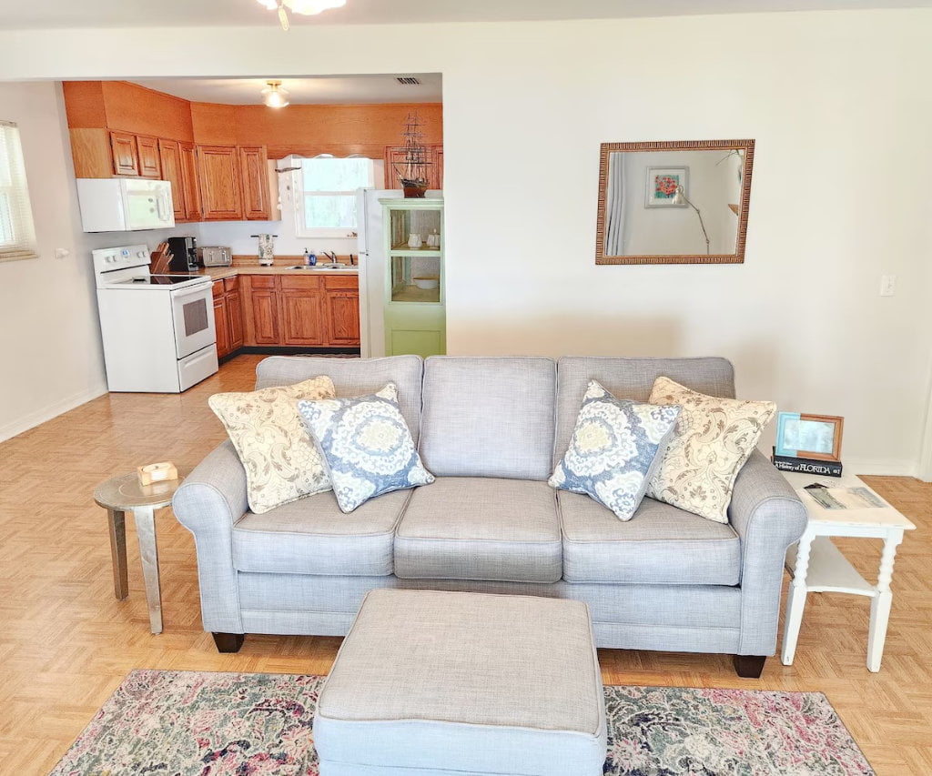 Sunset Bay Eastpoint, FL Vacation Rental Home